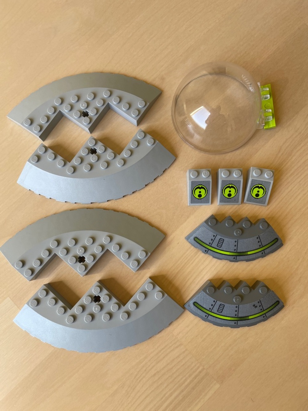 LEGO Set 7052 UFO Abduction - parts only
